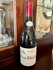 Chateauneuf Wine